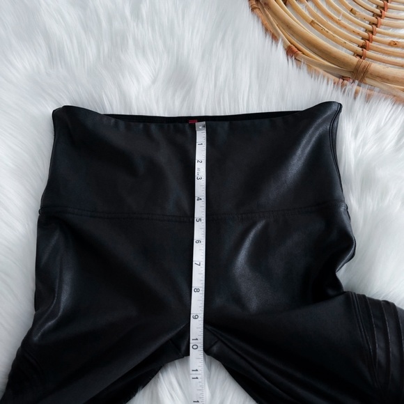 Spanx Faux Leather Moto Leggings Very Black Shaping Biker Size Large - Picture 12 of 13